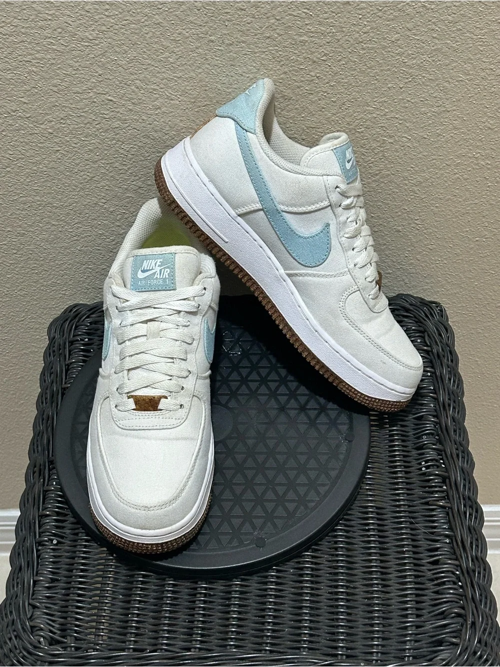 Size 8.5 Nike Air Force 1 ‘07 SE Indigo CZ0269-100